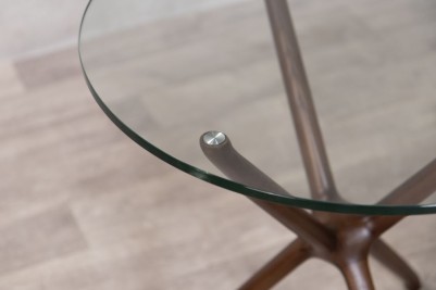 sycamore-coffee-table-glass-top-close-up-walnut